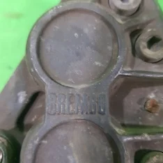 pinza freno anteriore brembo 4 pistoncini
